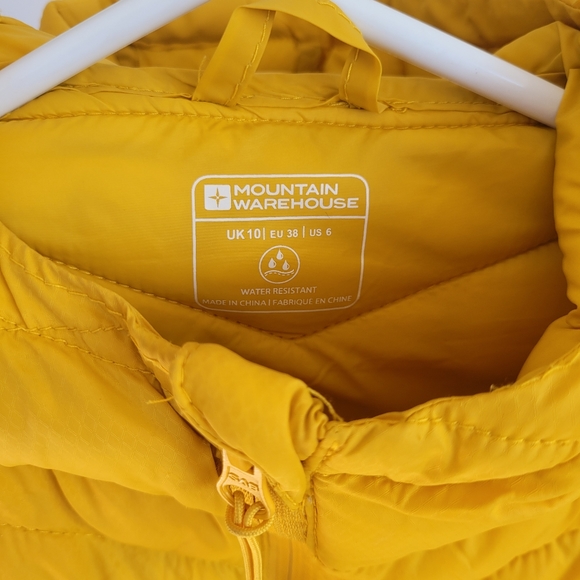 Mountain Warehouse yellow hiking puffer - Picture 2 of 8